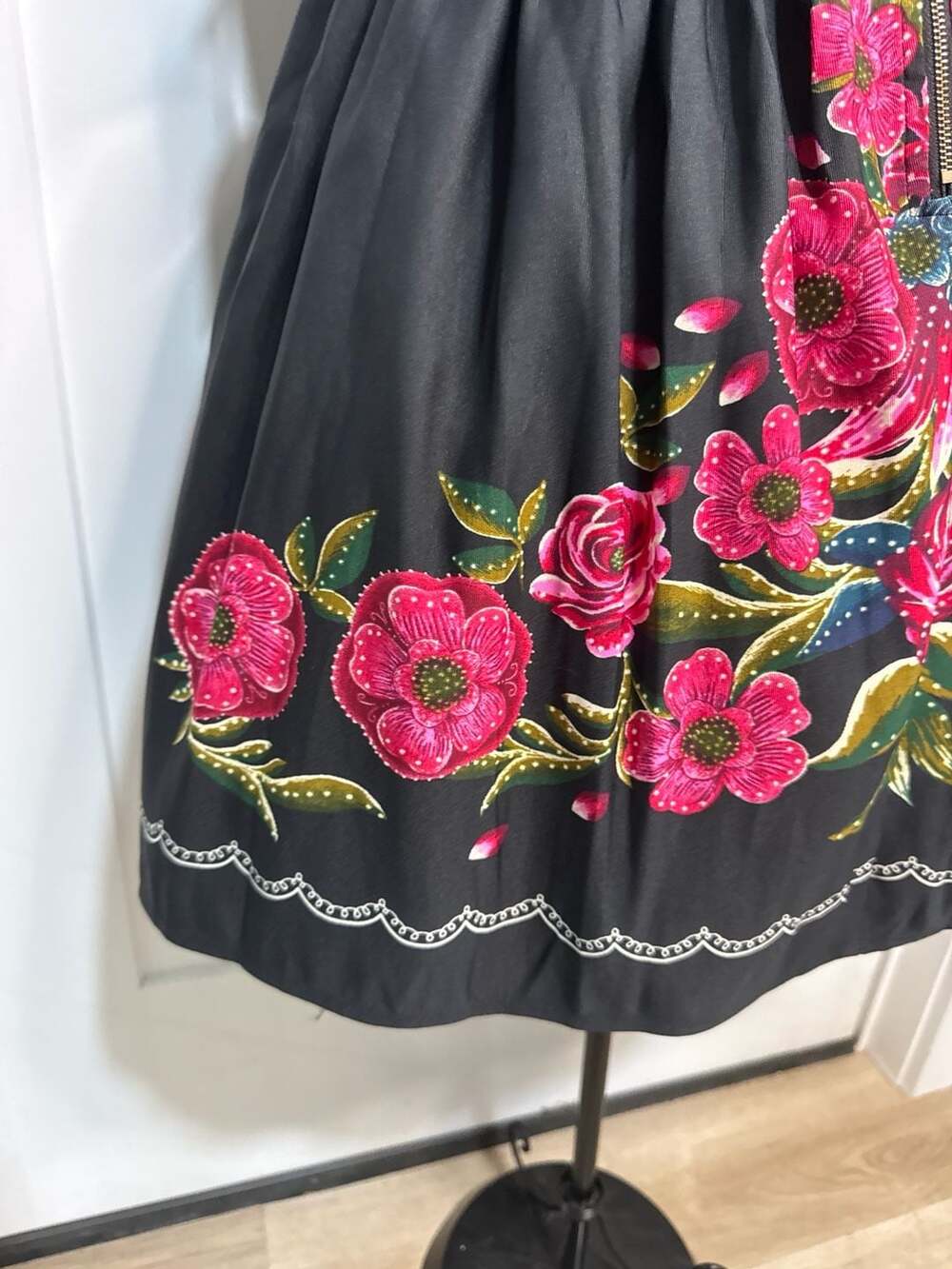 Forever 21 Strapless Floral Sweetheart Mini Dress Black Fuchsia Size L - Picture 4 of 11